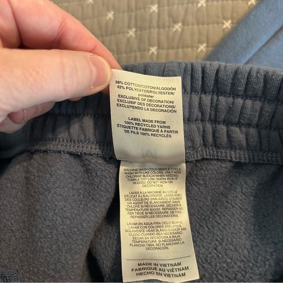 (Bundle 3 for $15) Adidas Kids Track Pants M (10/12) - Picture 6 of 6